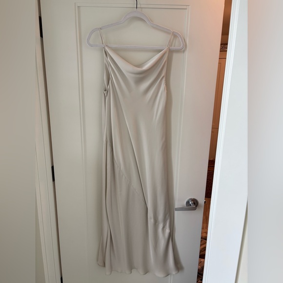 Babaton Fonda satin dress - Picture 2 of 5